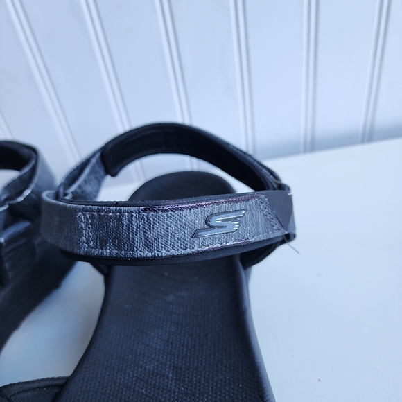 Sketchers ON THE GO AIR GOGA MAT Athletic Sandals Gray Black Comfort Sz 10 - Picture 4 of 9